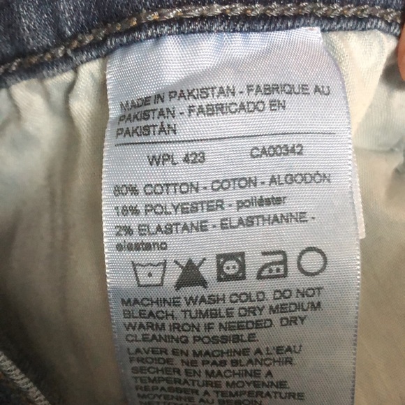 Levi’s 29 Blue Jeans Signature Curvy Straight Women Excellent Condition - Picture 5 of 8